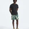 Men’s Short-Sleeve Tri-Blend Tee Men’s Short-Sleeve Tri-Blend Tee