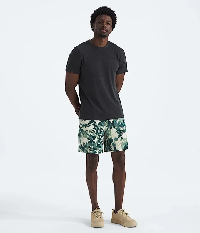 Men’s Short-Sleeve Tri-Blend Tee Men’s Short-Sleeve Tri-Blend Tee