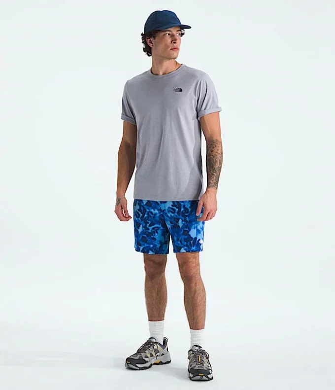 Men’s Short-Sleeve Tri-Blend Tee Men’s Short-Sleeve Tri-Blend Tee