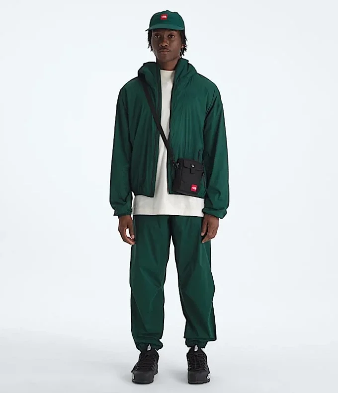 Men’s TNF™ Red Box Packable Hooded Wind Jacket