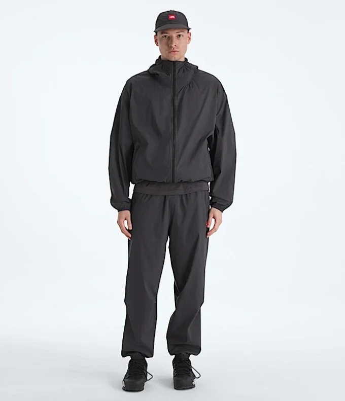 Men’s TNF™ Red Box Packable Hooded Wind Jacket
