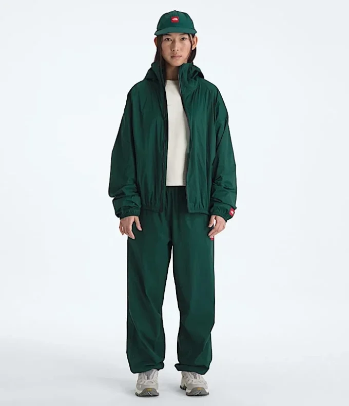 Men’s TNF™ Red Box Packable Hooded Wind Jacket