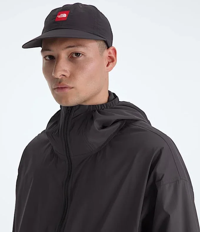 Men’s TNF™ Red Box Packable Hooded Wind Jacket
