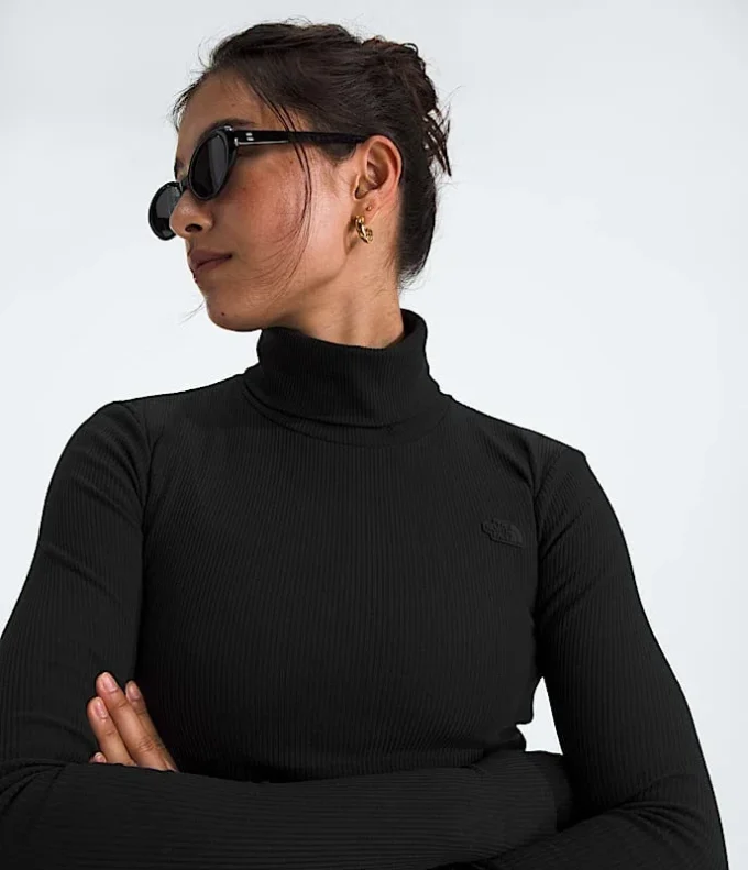 Women’s Turtleneck Long-Sleeve Top Women’s Turtleneck Long-Sleeve Top